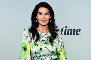 Angie Harmon affirme qu&rsquo;un livreur d&rsquo;Instacart a tué son chien