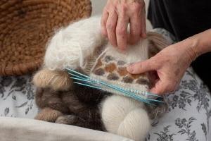 Tricoter avec les poils de chien